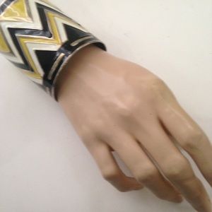 Vintage, Yellow-Black Chunky, Stunning 3in W Cuff Bangle